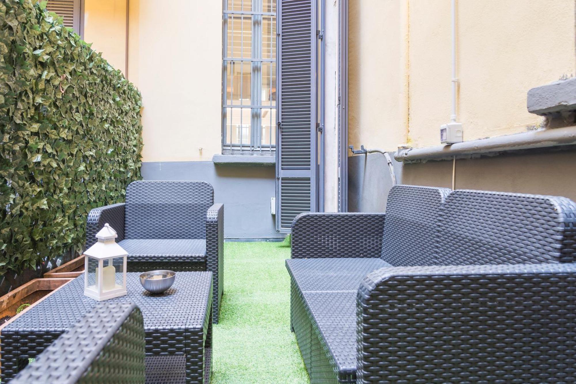 Heart Milan Apartments Duomo Missori Exterior photo